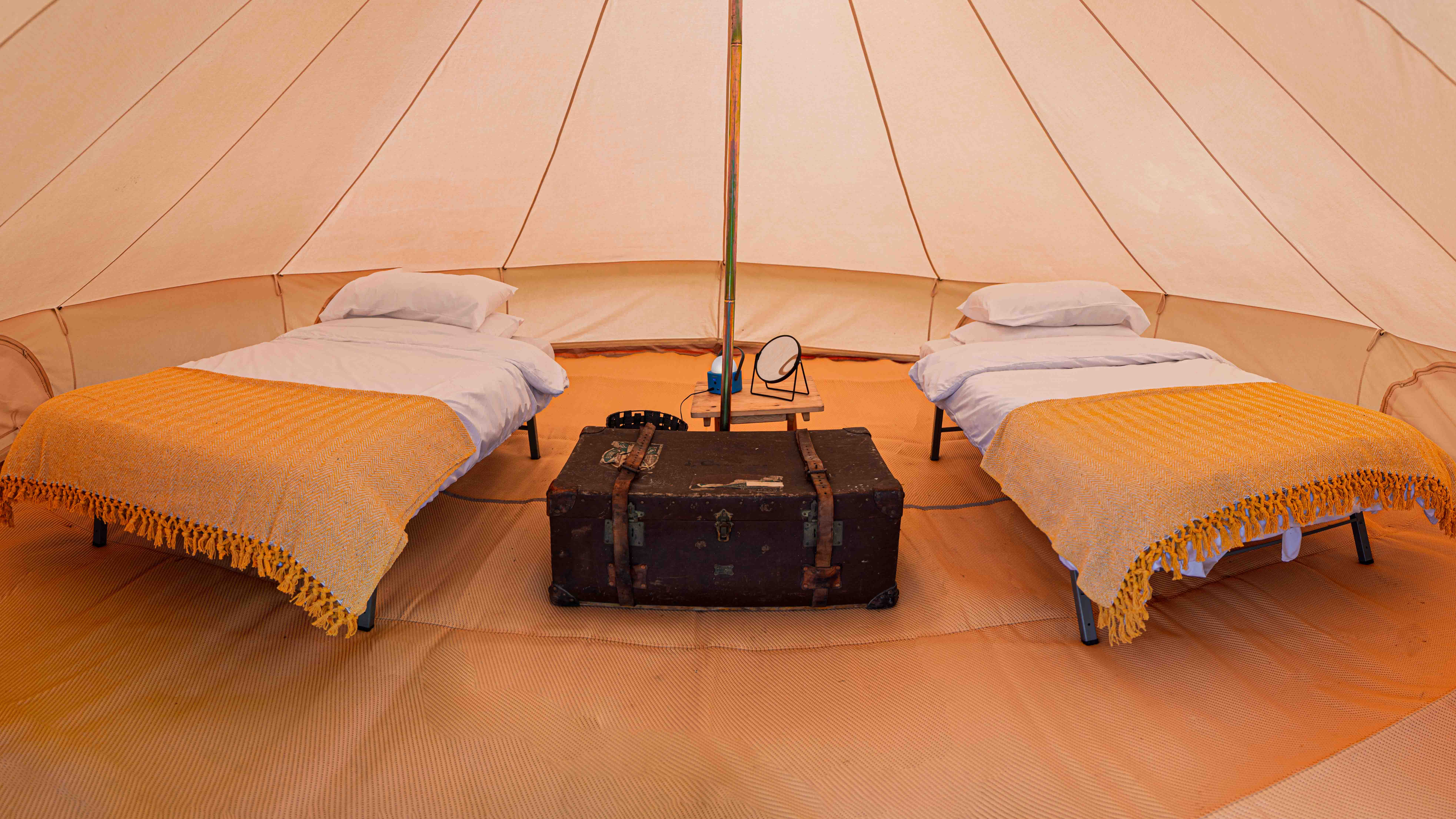 5m Luxury Bell tent - 2 singles beds
