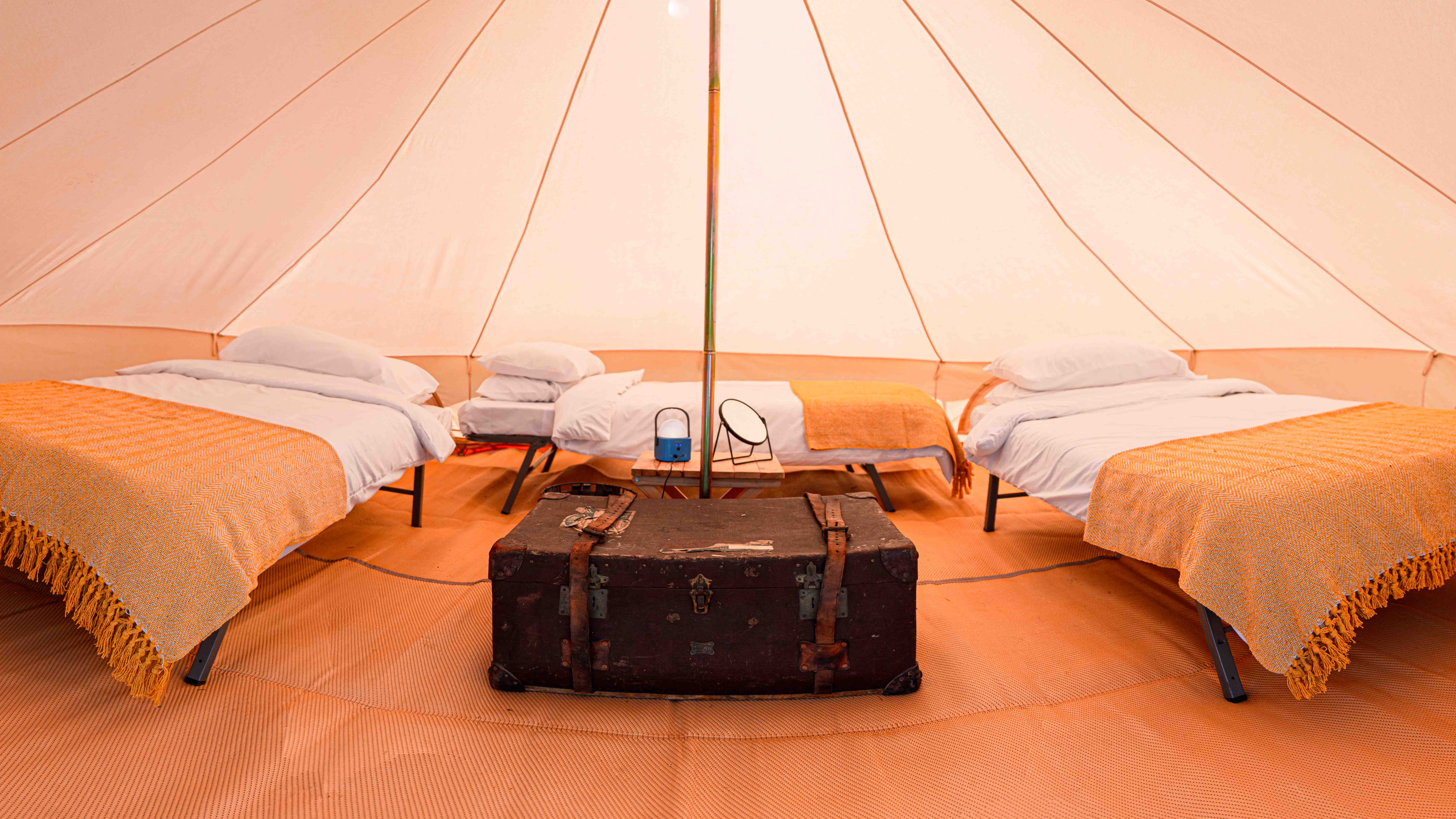 5m Luxury Bell tent - 3 single beds