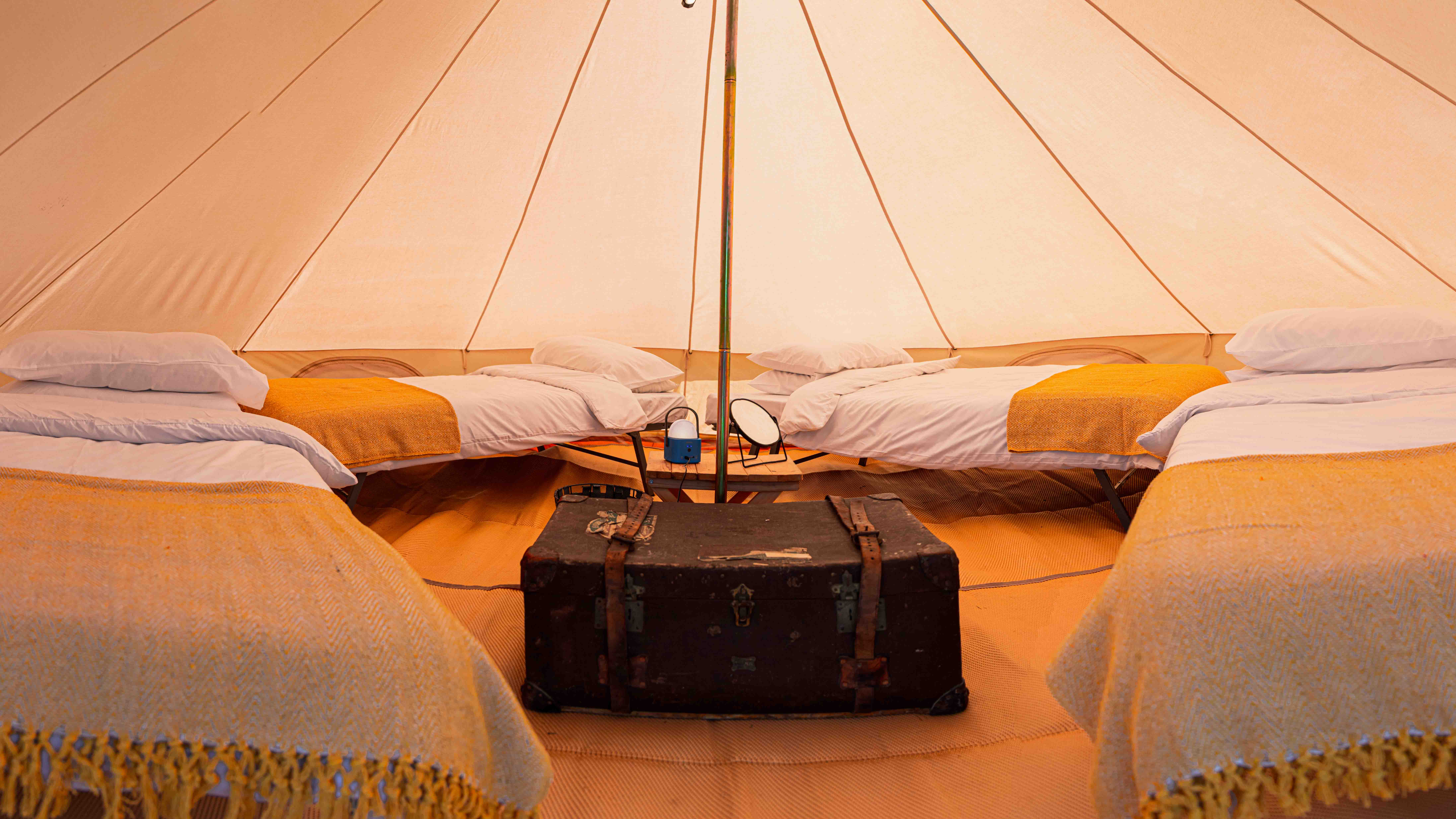 5m Luxury Bell tent - 4 single beds